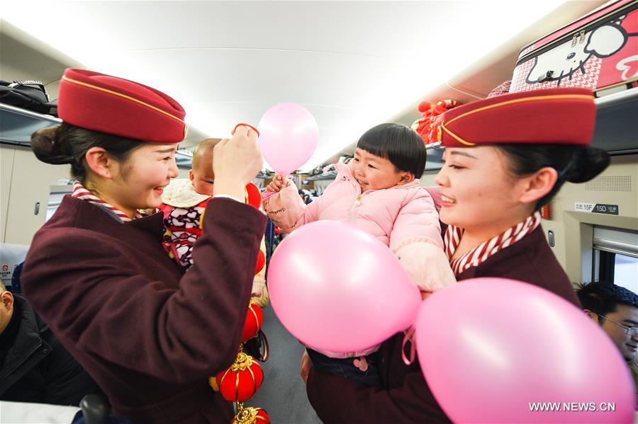 China Vows to Smooth Spring Festival Travel Rush